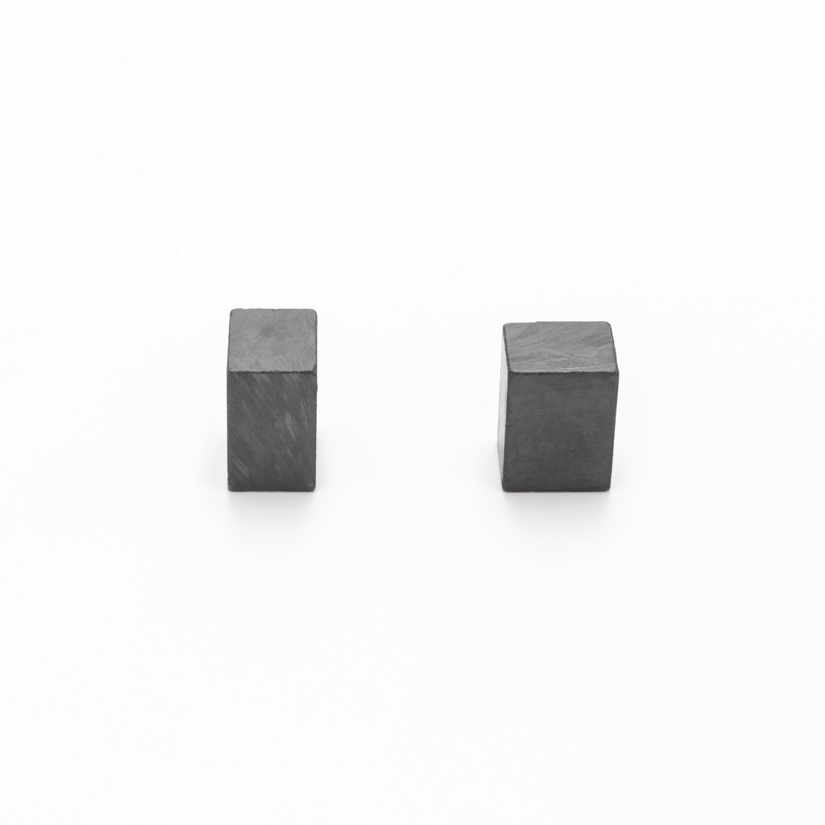 20.5x15x12mm Y30BH Uncoated Ferrite Block Magnet